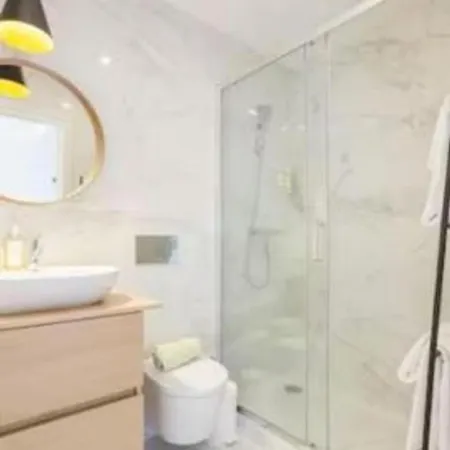 Lägenhet Pool Spot